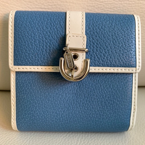 Coach Wallet - Brand New - Picture 2 of 8
